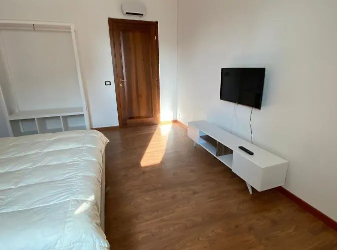 Guest house Hlux Oi Affiₜₜacaₘere Piacenza